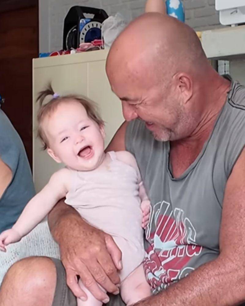 Youtube.com/keluargabacil